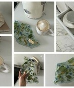 sozdanie-oskolka-podnosa-iz-epoksidnoj-smolyi-s-czvetami